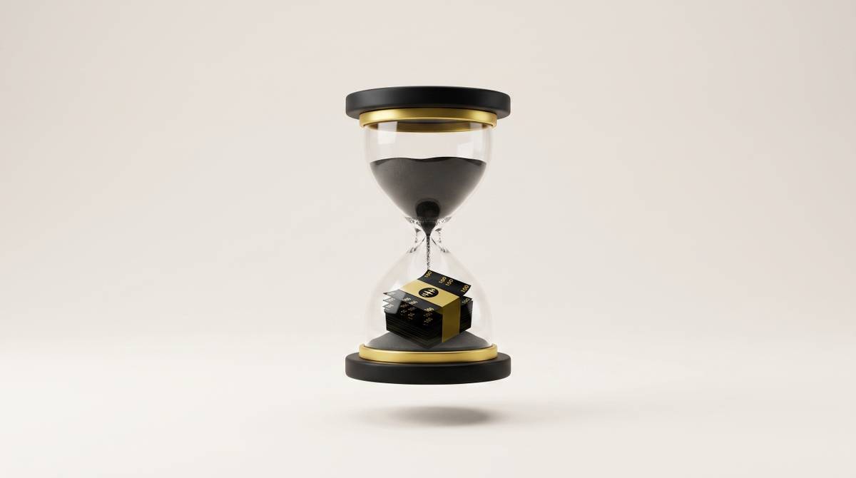Cover illustration for “Reducing Non-Selling Time in a Sales Role”